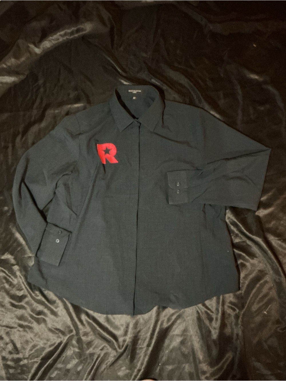 Men's Black Button-Up Shirt with Red R Patch - Unknown Brand